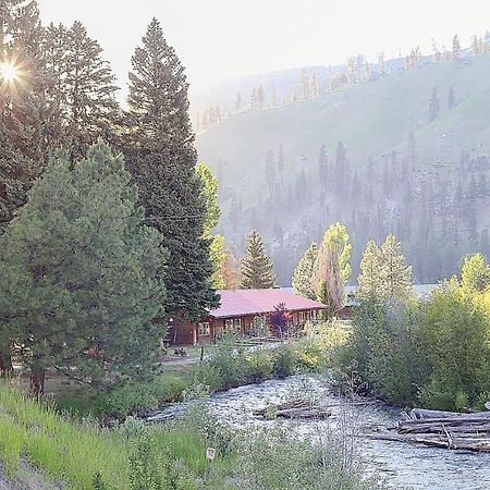 Southfork Lodge - Riverside Inn Lowman Dış mekan fotoğraf
